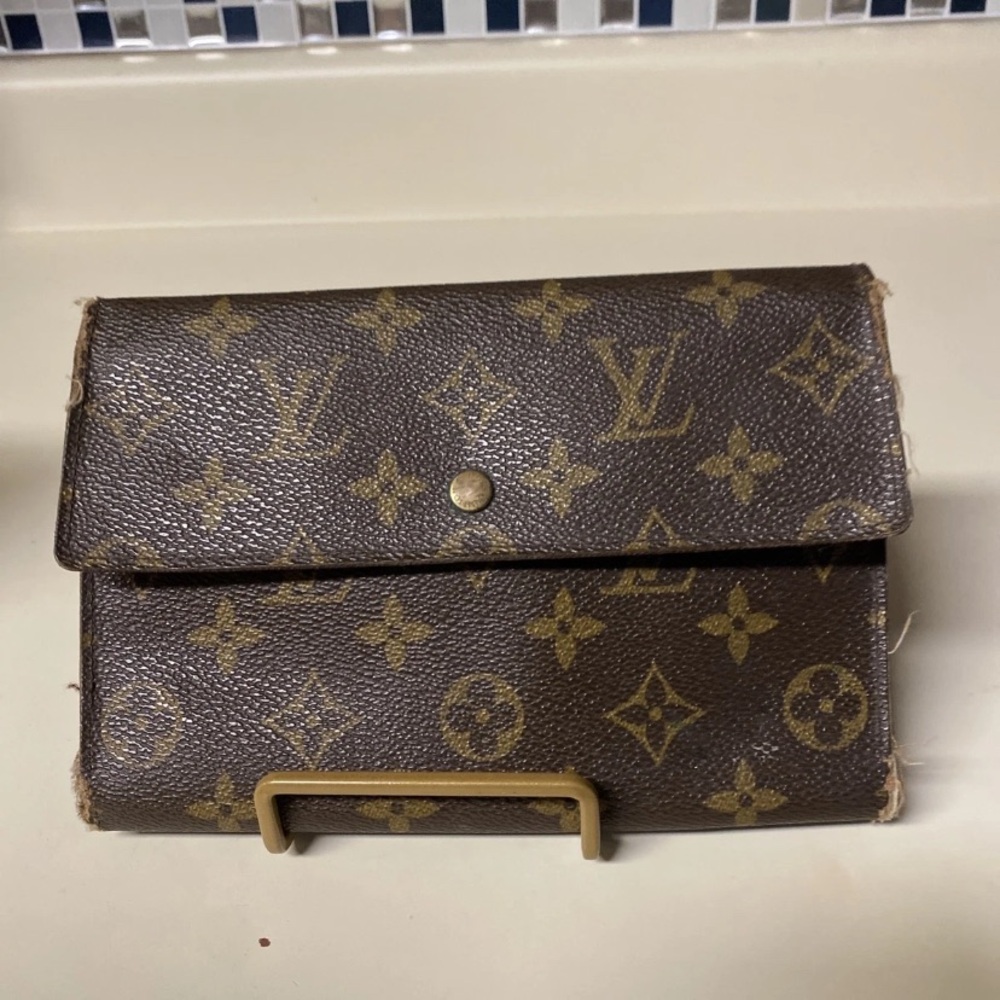 Authentic Louis Vuitton Monogram Porte Tresor Etui Papier Wallet CA1917 As Is
